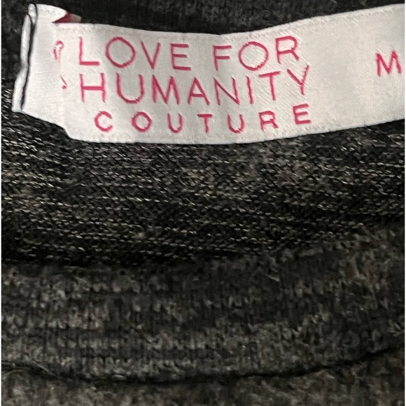Love for humanity cropped top - Picture 5 of 7